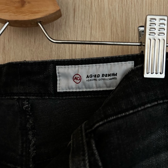 AG denim, Isabelle button-up high-rise straight crop, washed black. Size 26R. - Picture 5 of 7